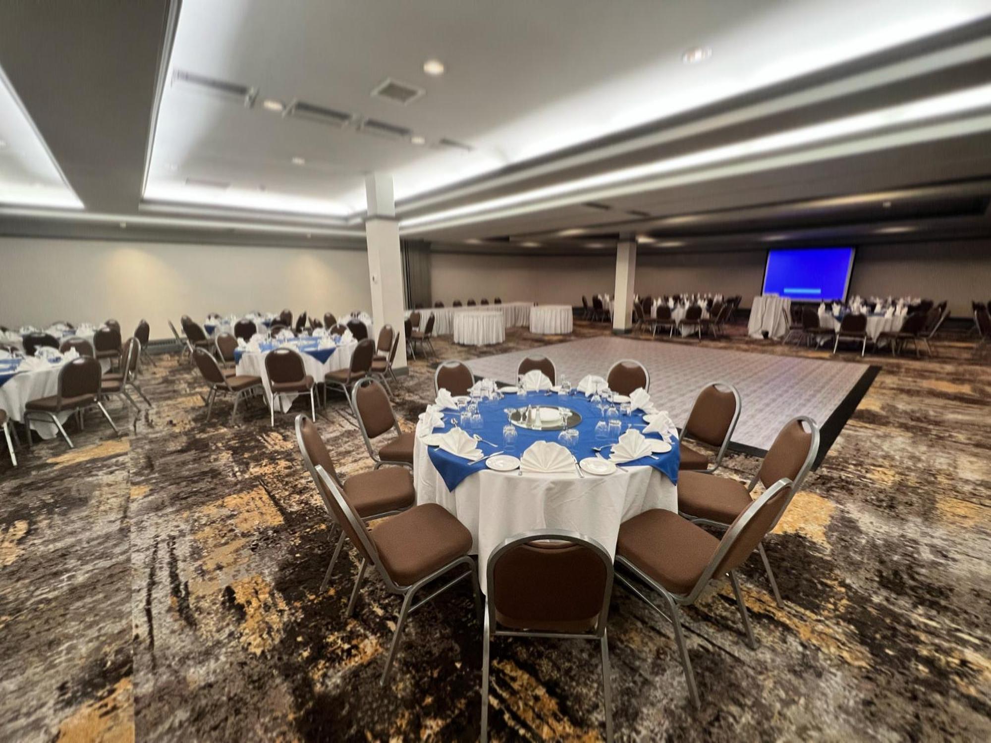 Holiday Inn Toronto Airport East By Ihg Εξωτερικό φωτογραφία